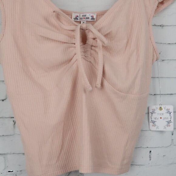 POOF NEW YORK LIGHT PINK CAP SLEEVE RIBBED CROP TOP SIZE MEDIUM NWT - Picture 7 of 8